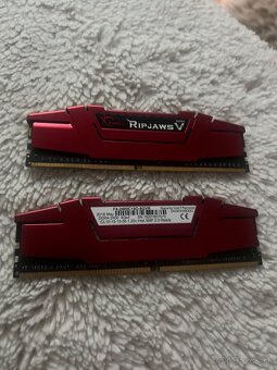 2x 4gb ram ddr4 2400mhz ripjaws - 2
