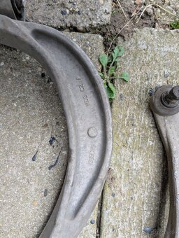 Ramená z prednej nápravy Audi A6 c7 - 2