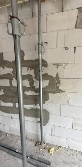 Stropné podpery/stojky s výsunom do 3.6m - 2