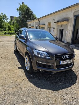Audi Q7 4.2 TDI  8V - 2