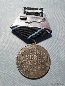 Vyznamenanie , medaila - Slovensky stat , Hlinka, - 2