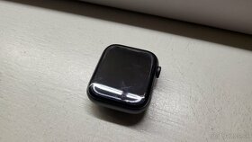 Apple Watch 4 - 44m - reštartujú sa, nenabehnú - 2