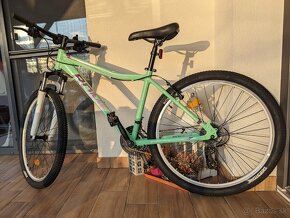 Krásny dámsky bicykel_hliníkový rám_Shimano - 2
