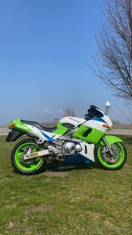 Kawasaki ZZR 600 - 2