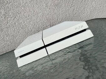 PlayStation 4 na 500GB biela herná konzola - 2