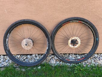 Kolesá 29" DT Swiss Bontrager - 2