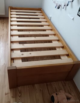 Posteľ s úložným priestorom - 2