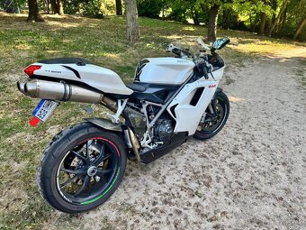 Ducati 848 - 2