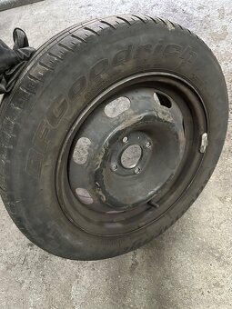 185/65 r15 - 2