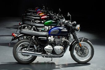 TRIUMPH Bonneville 1200 T120 Stealth Edition - 2