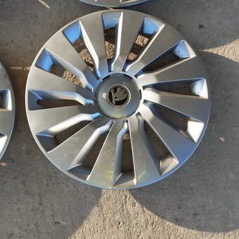 Predam puklice na Skoda octavia III,  16 zoll - 2
