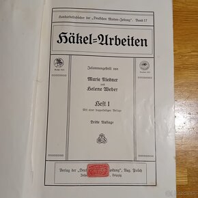 Viac ako 100- ročná kniha vzorov na háčkovanie - 2