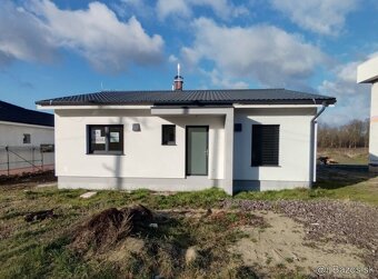 NA PREDAJ NOVOSTAVBA V ZLATÝCH MORAVCIACH - 2