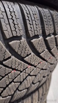 Zimne 215/60r16 Bridgestone+plechove disky - 2