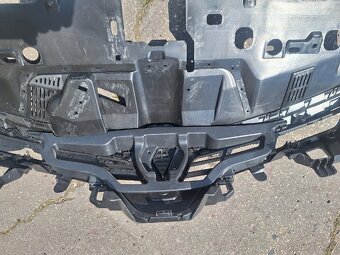 Predna maska Clio IV - 2