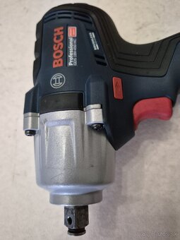 Bosch Professional 18V, rázový uťahovák - 2