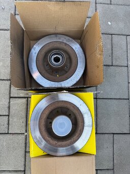 Brzdy Brzdove strmene clio 3 rs - 2