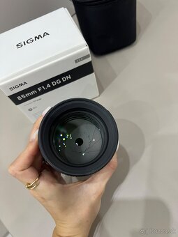 Sigma 85mm F 1.4 DG DN pre Sony - 2