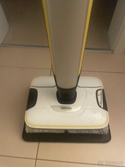 Karcher podlahovy automat. - 2