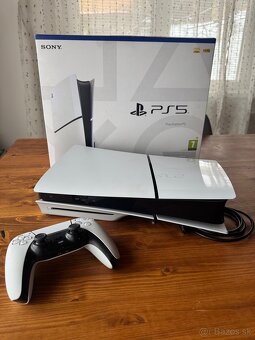 PlayStation 5 Slim s čítačkou diskov (Blu-ray 4K UHD) 1 - 2