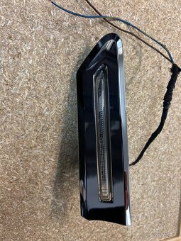 BMW 7 F01 NÁHRADNÉ DIELY - 2