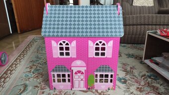 Drevený domček pre bábiky - 2