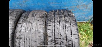 Atlas 225/35 R19 - 2