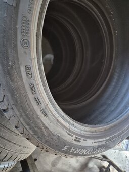 Matador 235/45 R17 - 2
