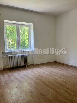 Rodinný dom po čiastočnej rekonštrukcií na predaj... - 2