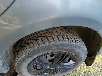 Predám VW TOURAN na náhradné diely - 2