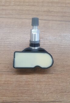 NOVÁ Sada 4ks senzor tlaku pneu TPMS Škoda, VW, Audi r.v.25 - 2