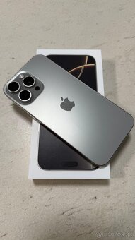 Predám iPhone 16 Pro Max,256GB, natural titanium - 2