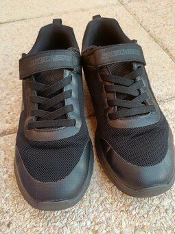 Botasky Skechers 39 - 2