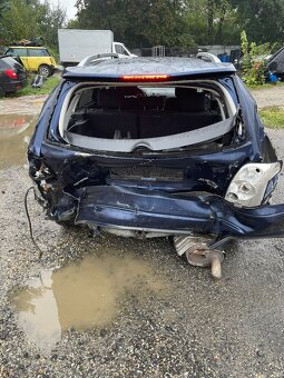 Toyota Avensis T25 - 2