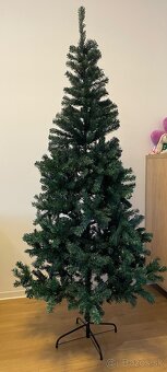 Predám NOVÝ umelý vianočný stromček 210cm JEDLA - 2