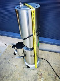 Profesionalny mlynce na kavu Mazzer Luigi - 2