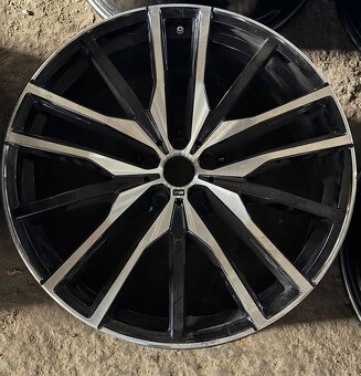 Originál BMW Styling M742 X5 G05 X6 G06 M-paket R22 - 2