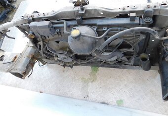 Toyota Avensis T25 2003- benzín chladičova stena - 2