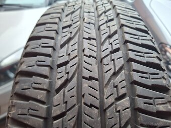 Predám zimné pneu.Yokohama Geolander A/T G015--215/65/16-98H - 2