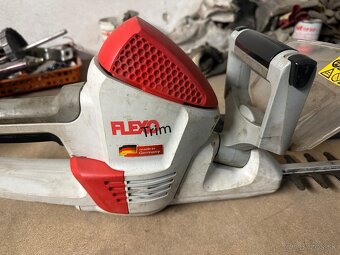 Nožnice na živý plot. Flexo Trim - 2