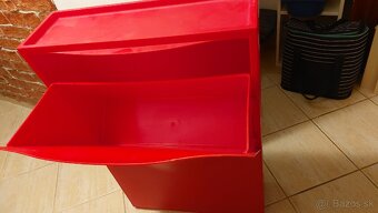 IKEA TRONES botnik - 2