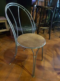 Stare stoličky - 2