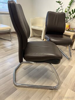 PREDÁM 2 hnedé stoličky - 2