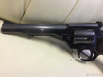 Revolver - 2