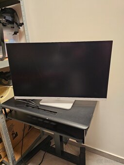 Predám LCD PC Monitor - 2