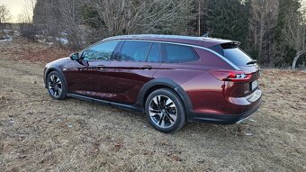 Insignia Country Tourer - 2