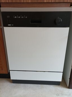 Umývačka riadu ZANUSSI Z30 - 2