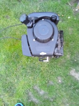 Benzínový motor briggs stratton - 2