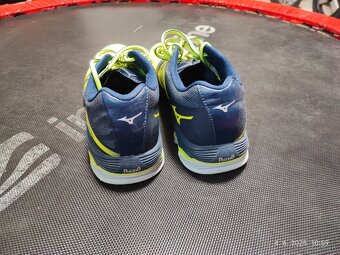Mizuno Wave Lightning Z2 - 2