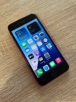 iPhone SE 2020 / 128GB Product Red / Super stav - 2
